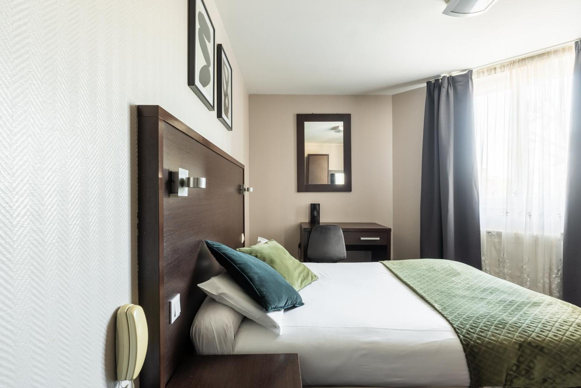 Hotel Bristol Nord Parigi